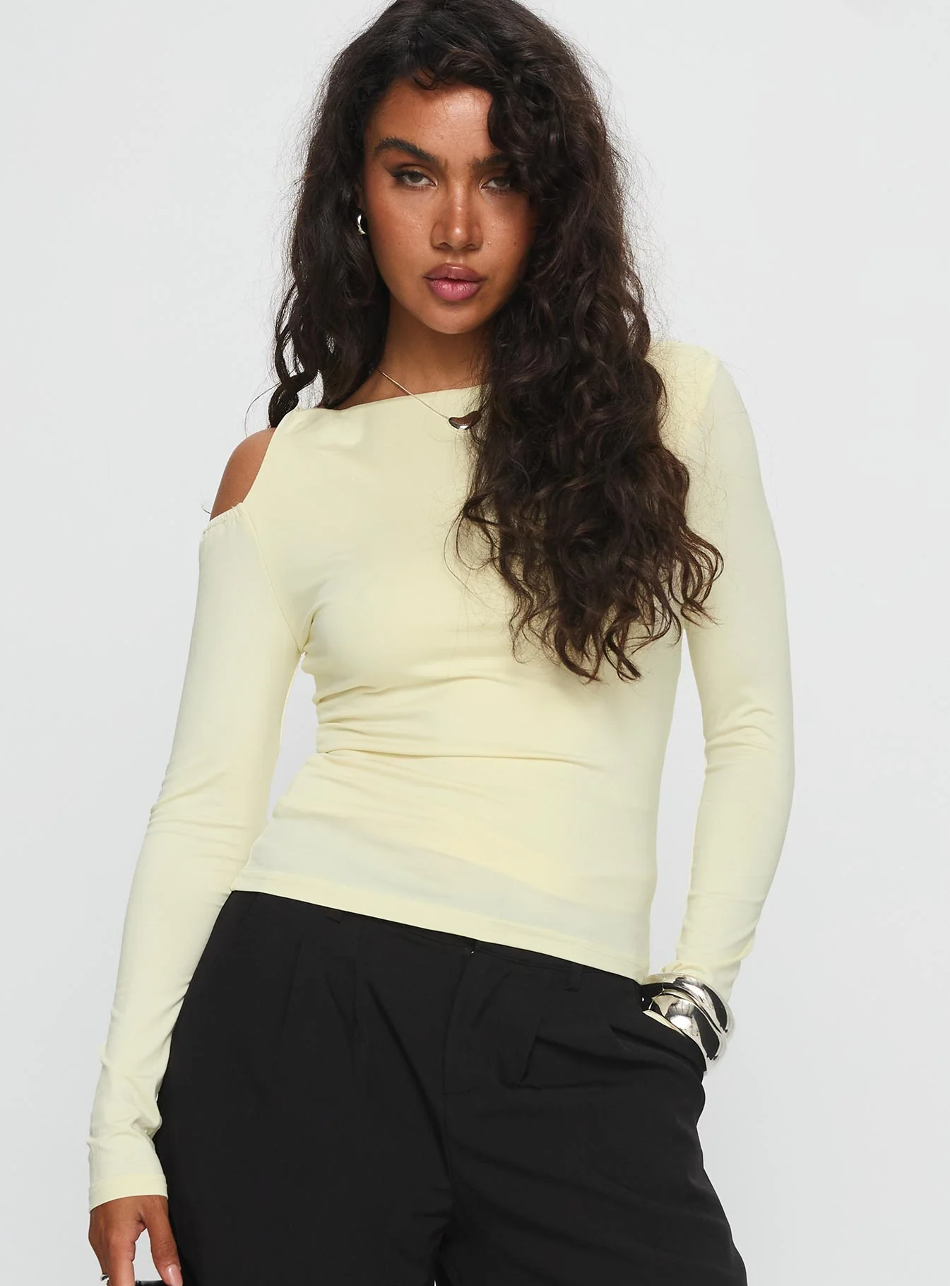Aesha Twist Detail Long Sleeve Top Butter