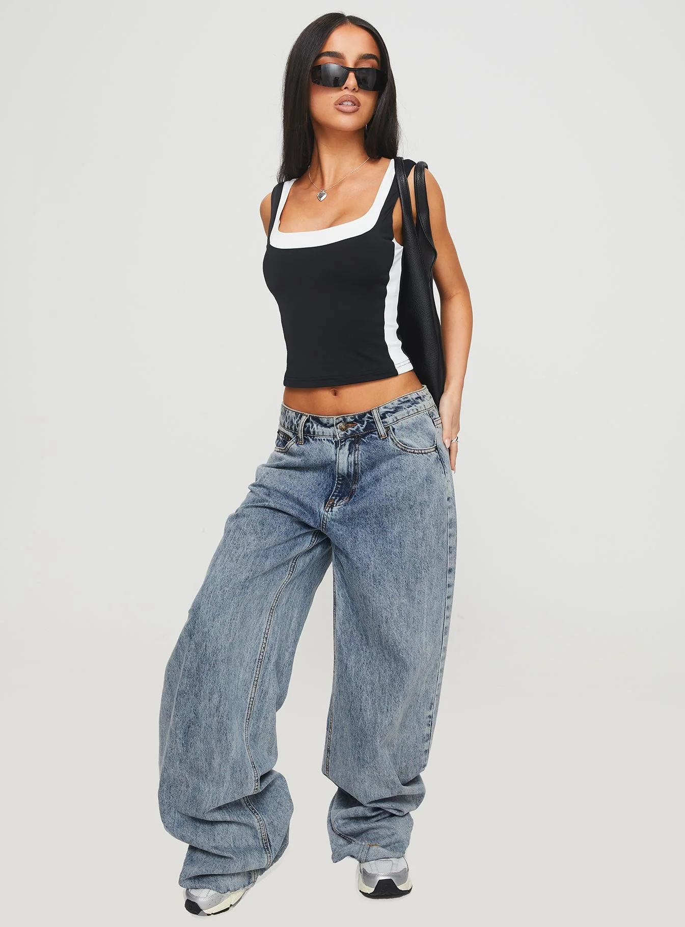 Ayu Top Black - Image 2