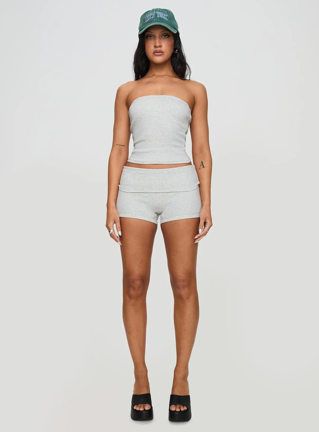 Baseline Low Rise Rib Shorts Grey Marle - Image 7