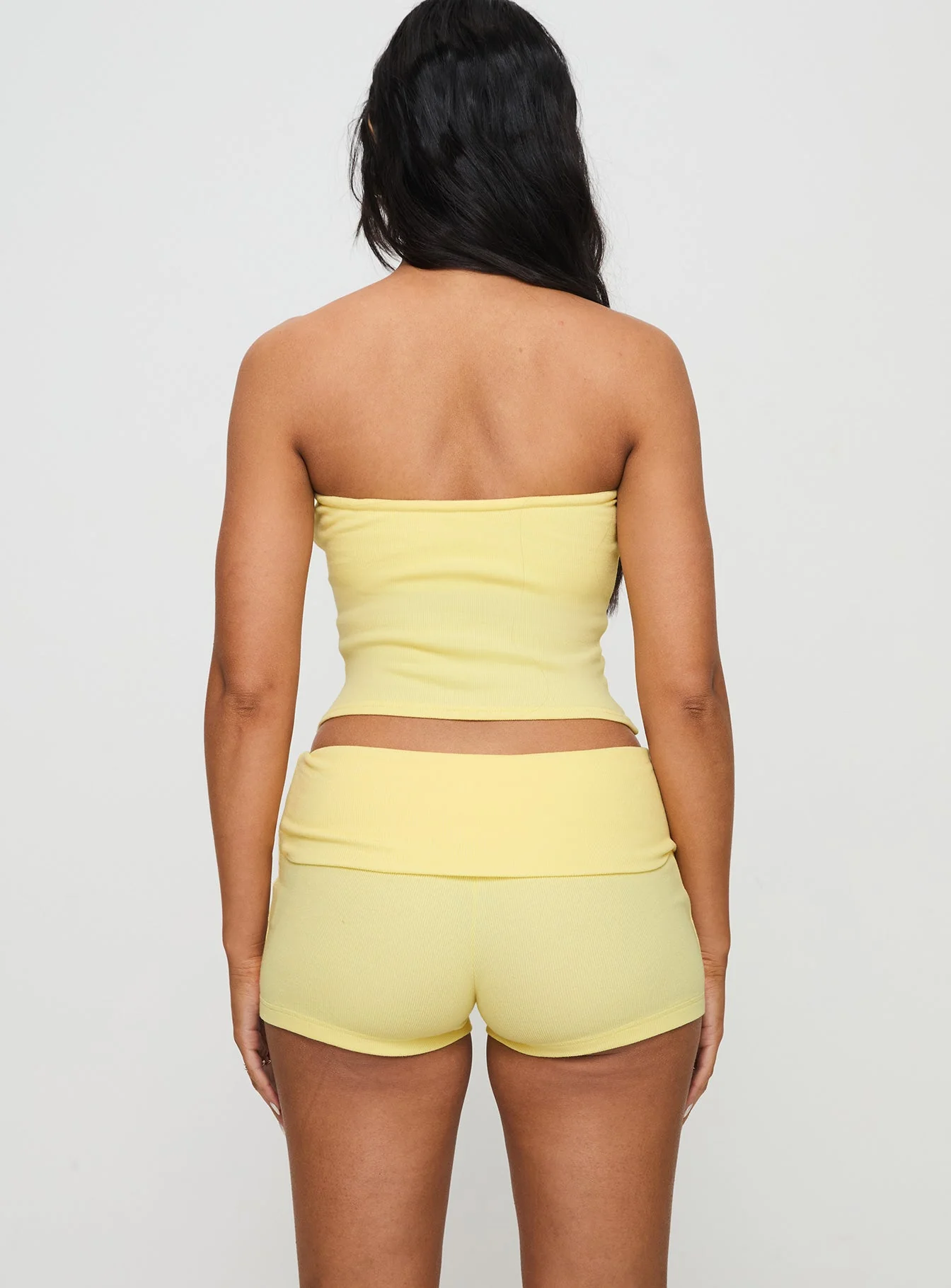 Baseline Low Rise Rib Shorts Yellow - Image 5