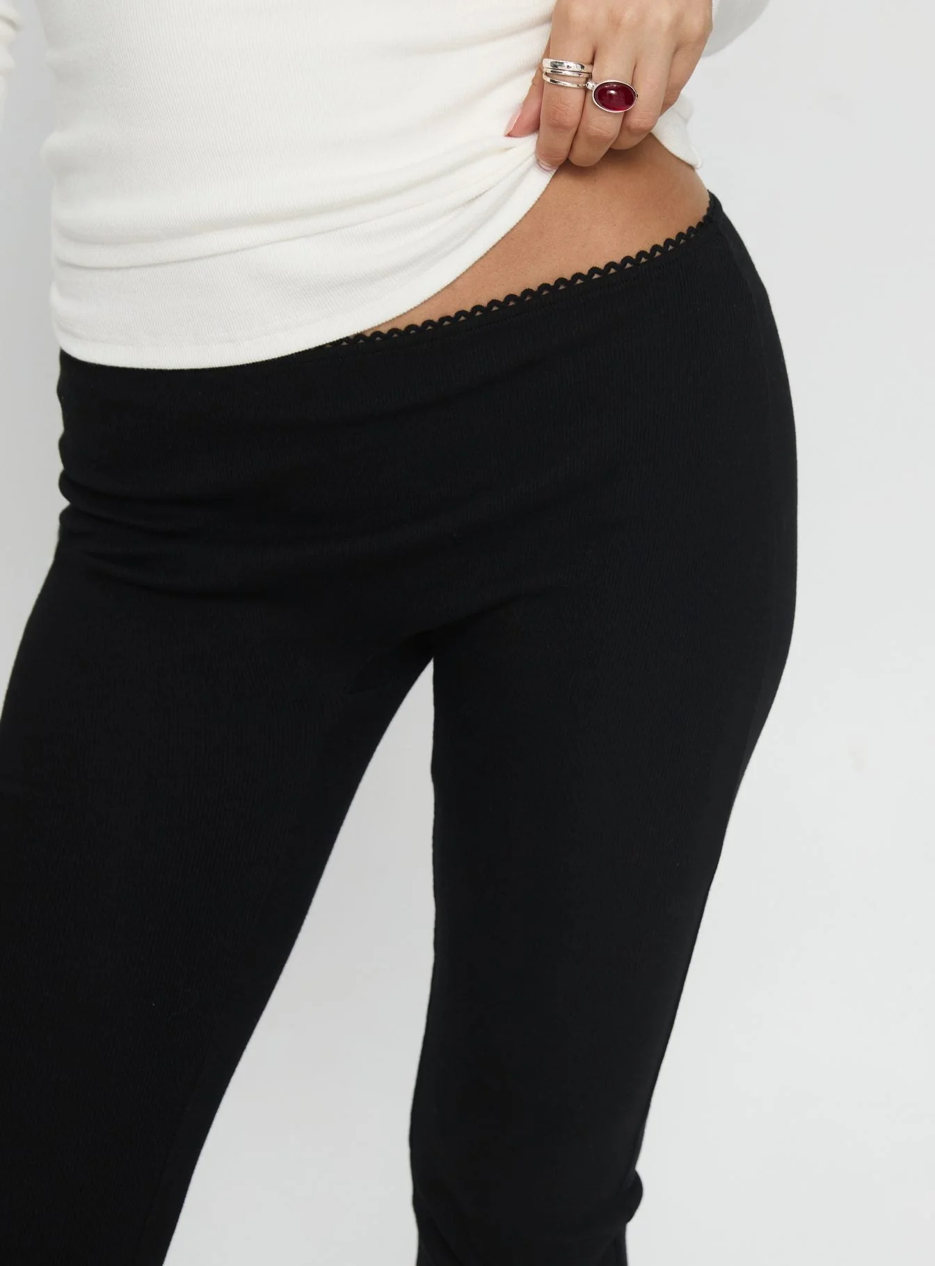 Baseline Rib Capri Pants Black Petite - Image 6