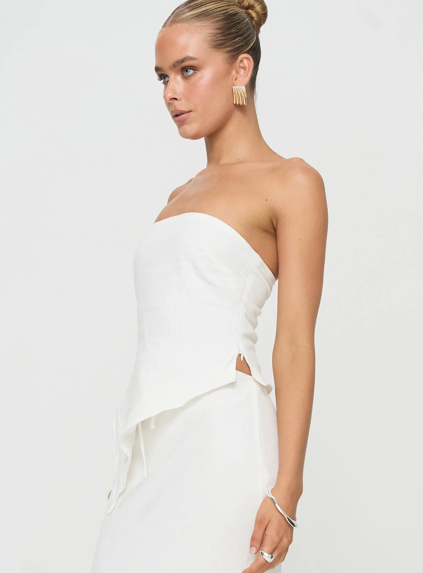 Birdie Asymmetric Linen Blend Top White - Image 5