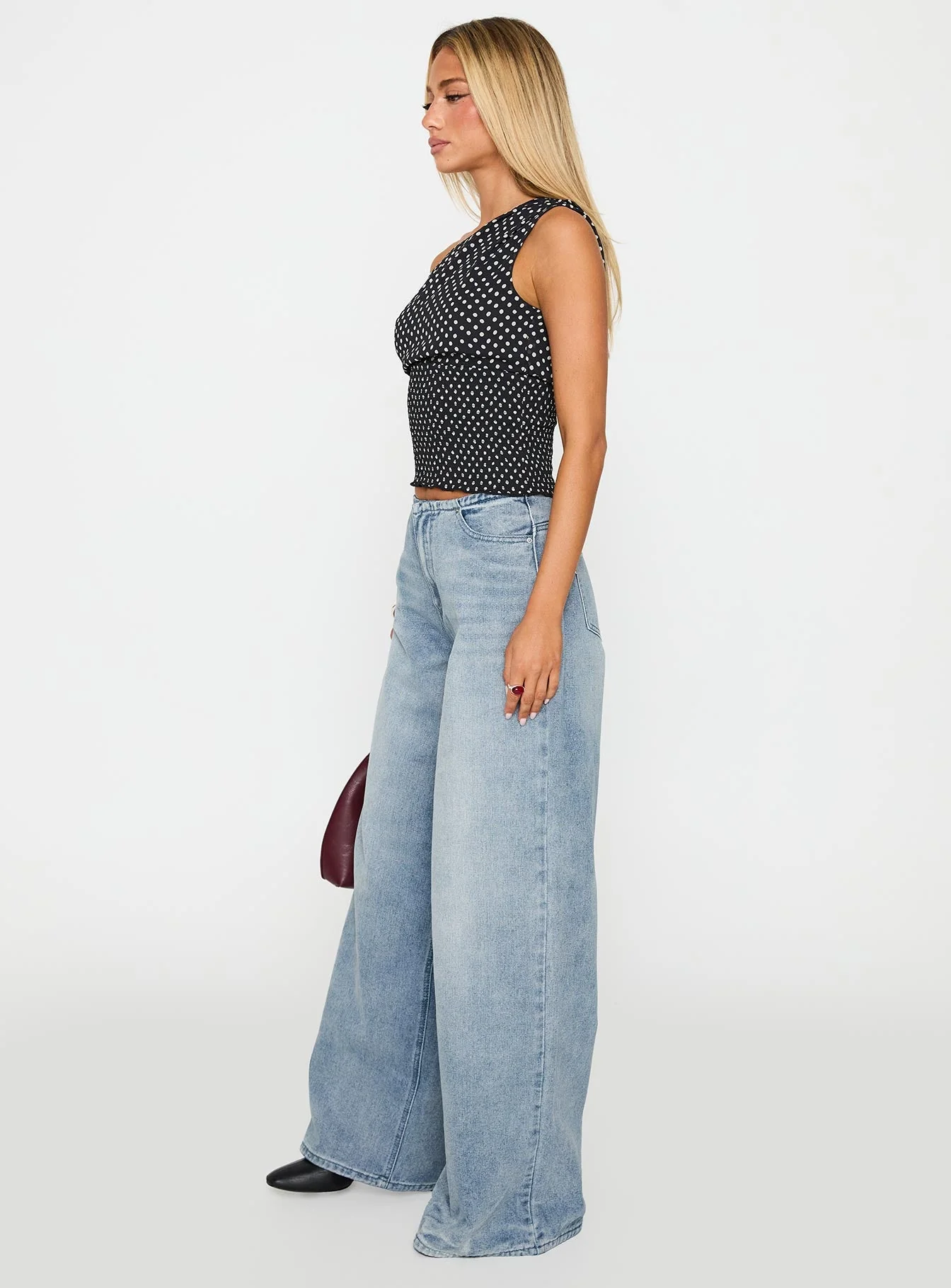Bowe Low Rise Wide Leg Jeans Blue - Image 4