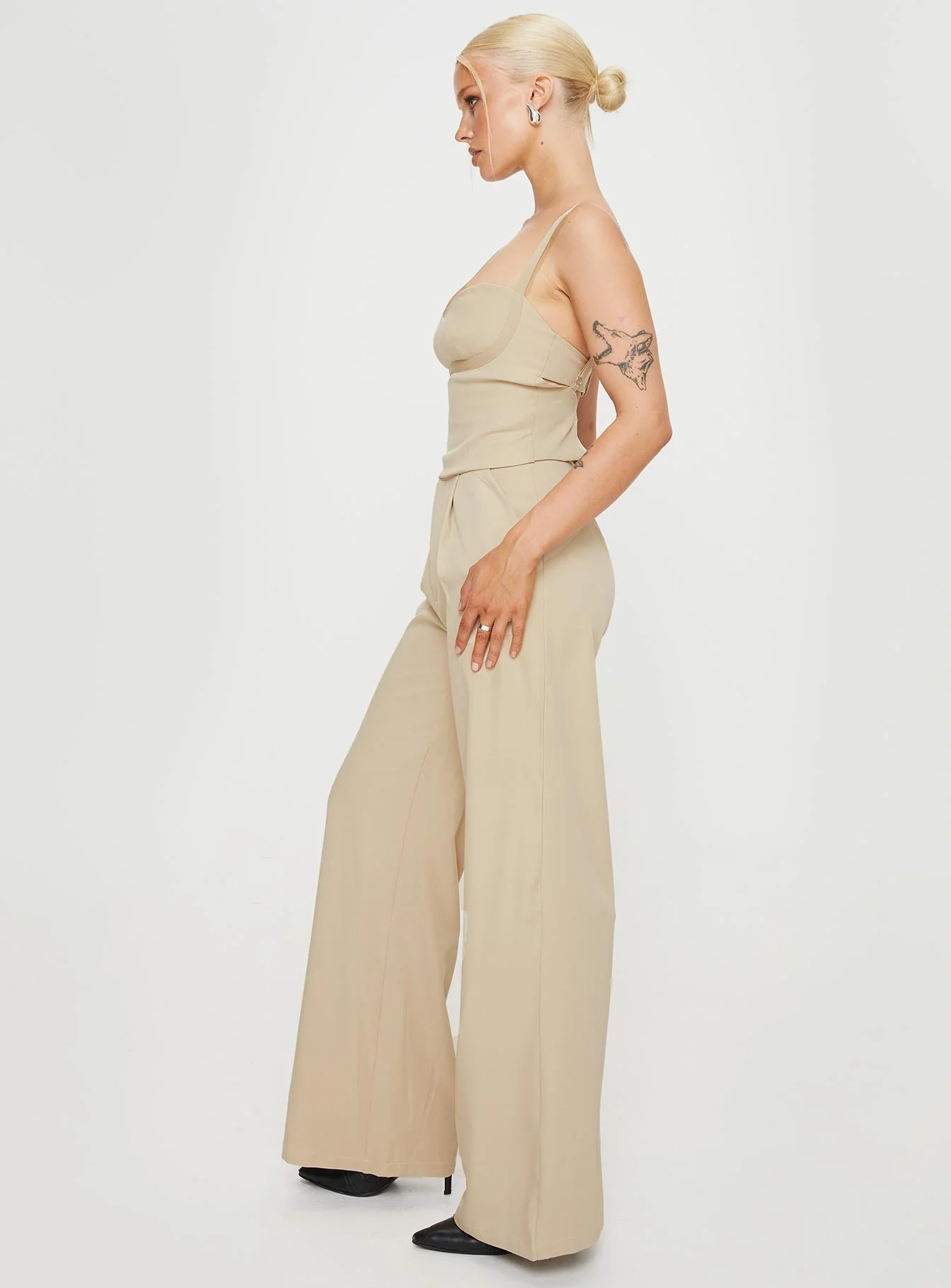 Briana Set Beige - Image 4