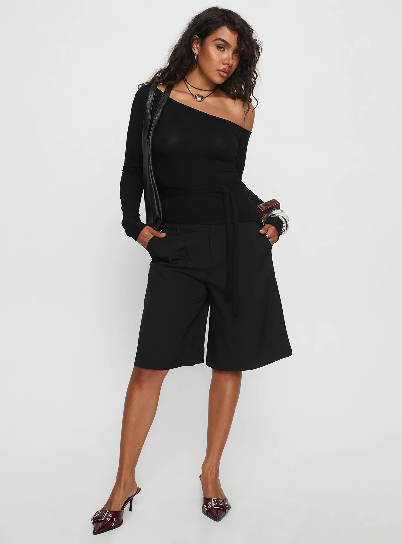 Brynah Pintuck Tailored Short Black - Image 3