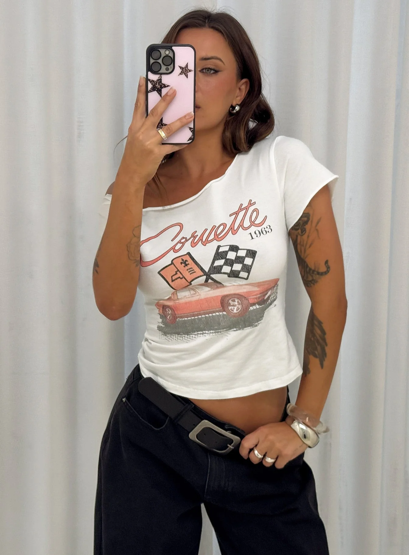Corvette 1963 Off Shoulder Graphic Top White - Image 8