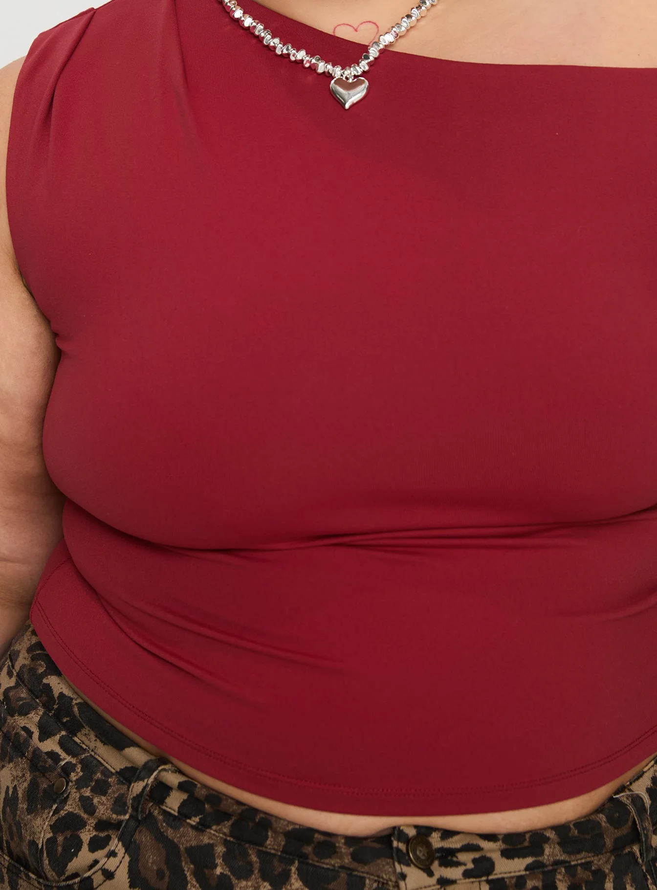 Danza Top Red Curve - Image 5