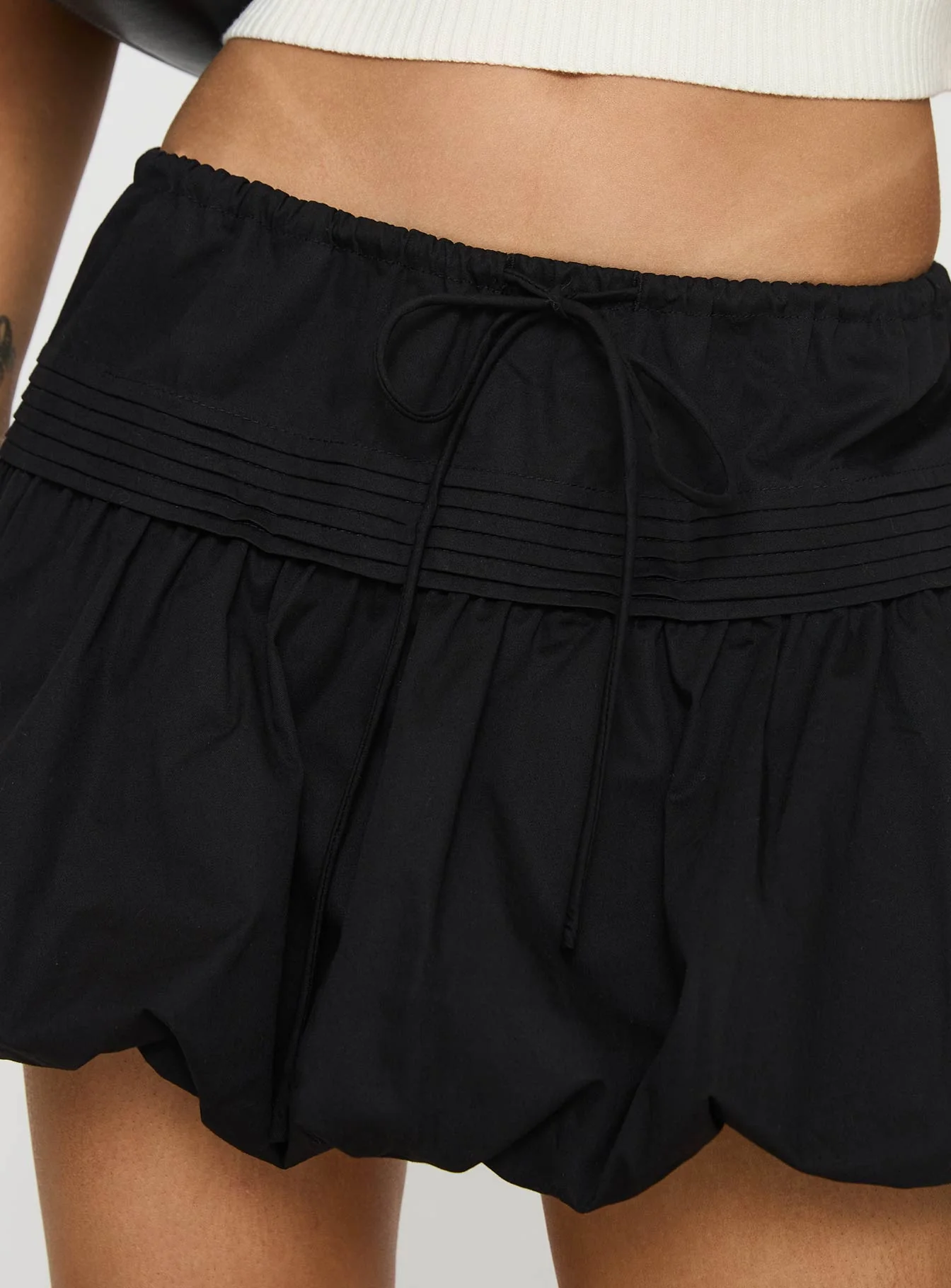Dear London Bubble Hem Mini Skirt Black - Image 6