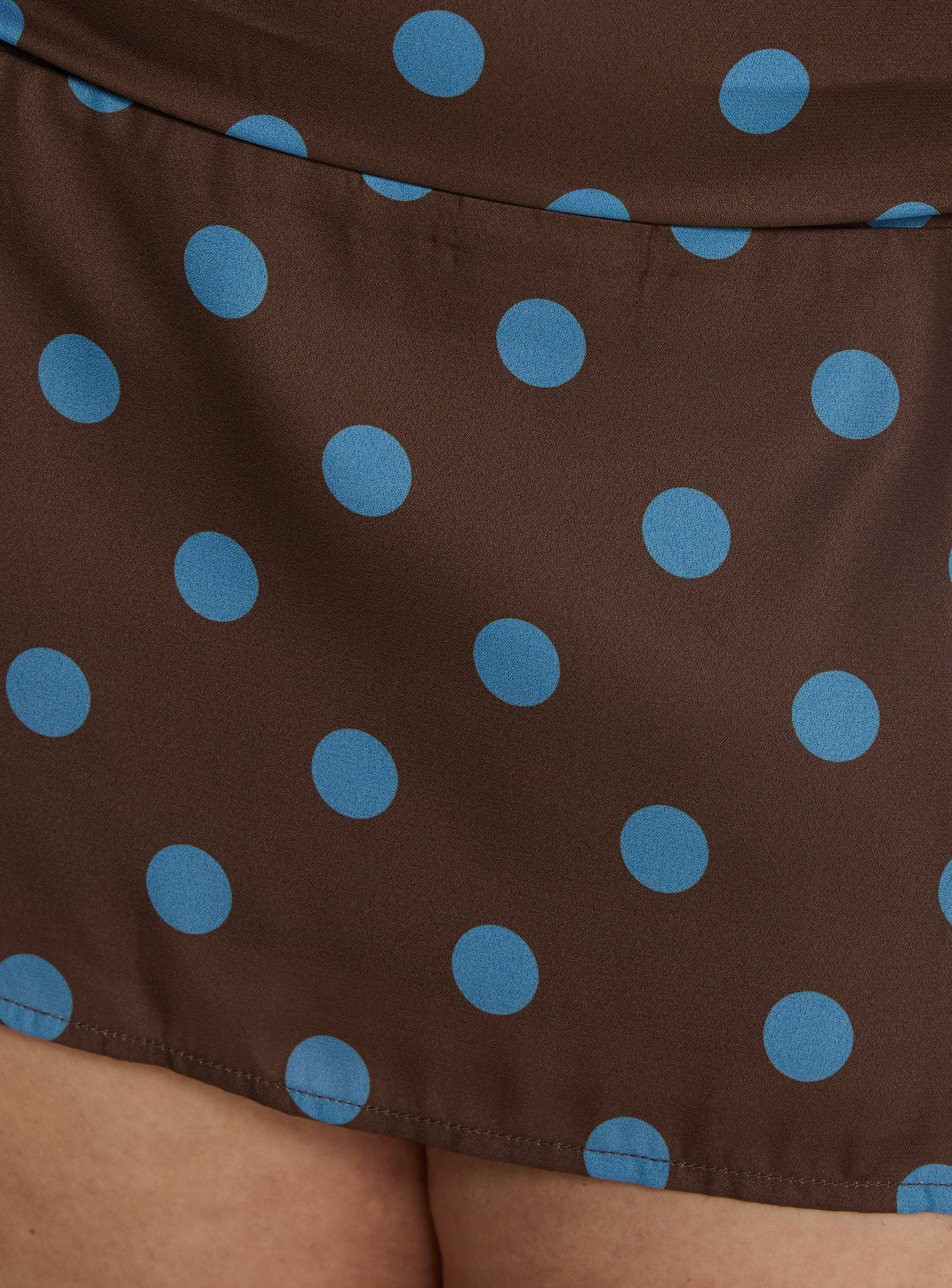 Elicia Ruched Mini Skirt Brown / Blue Polka Dot Curve - Image 6