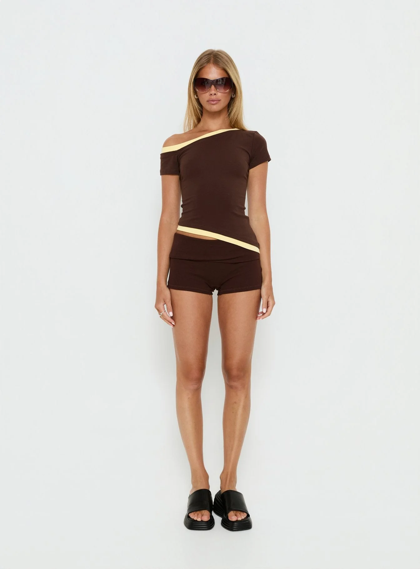 Eustace Off Shoulder Asymmetrical Top Brown / Yellow - Image 7