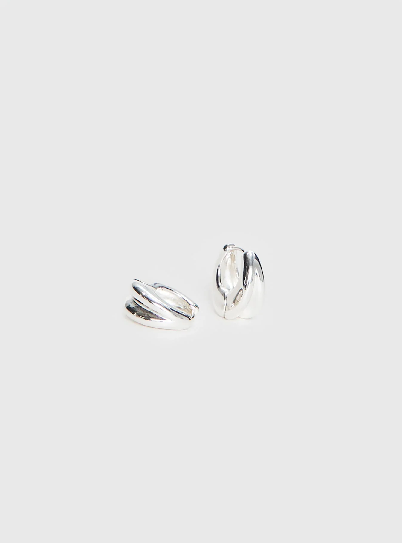 Film Noir Earrings Silver - Image 3