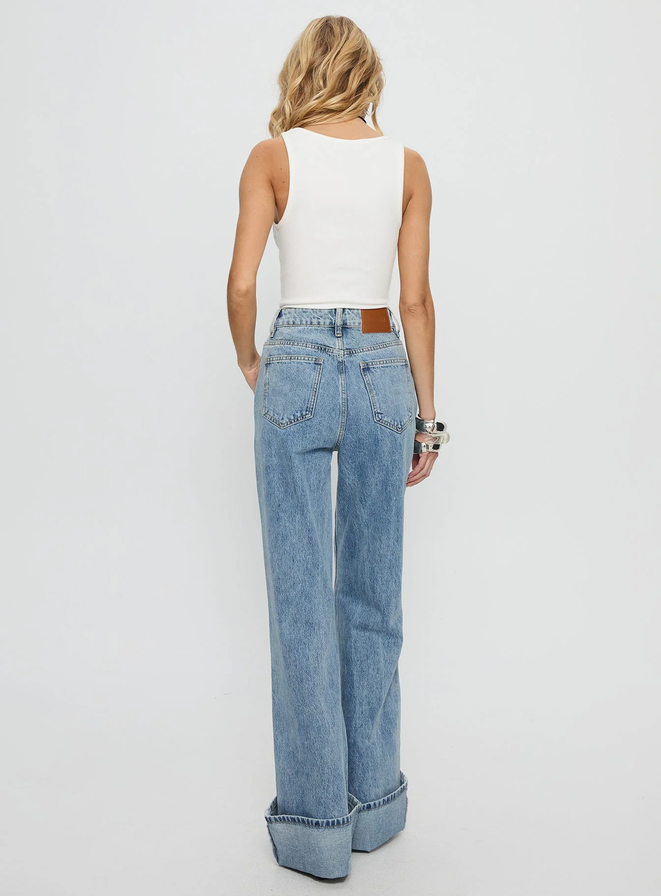 Florida Keys Mid Rise Straight Leg Cuffed Jeans Light Blue Wash - Image 5