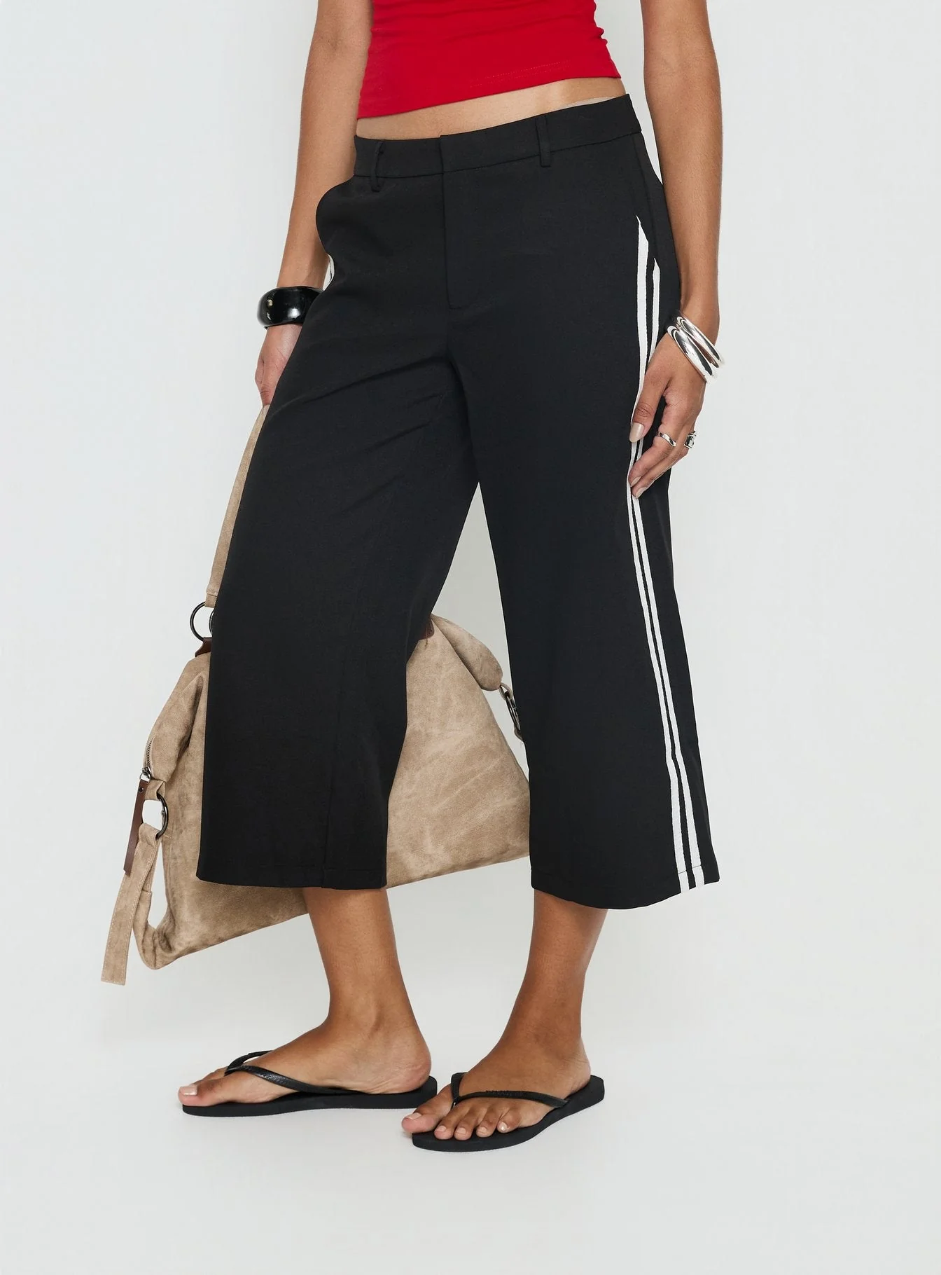Genesis Capri Pants Noir - Image 2