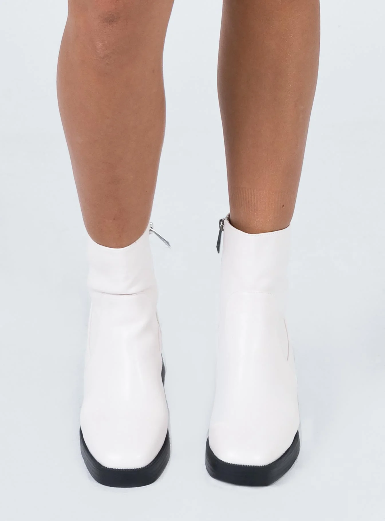 Halo Boots Cream - Image 3