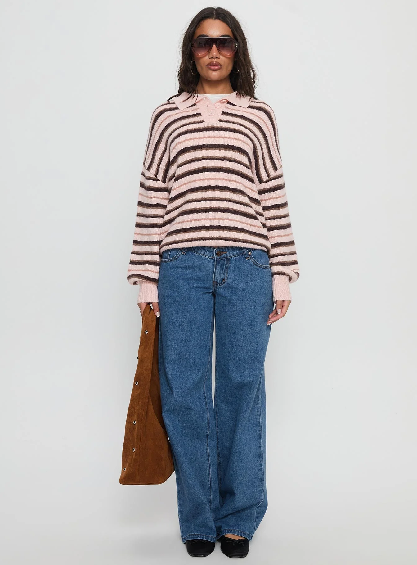 Highlands Low Rise Wide Leg Jeans Mid Blue Wash - Image 3
