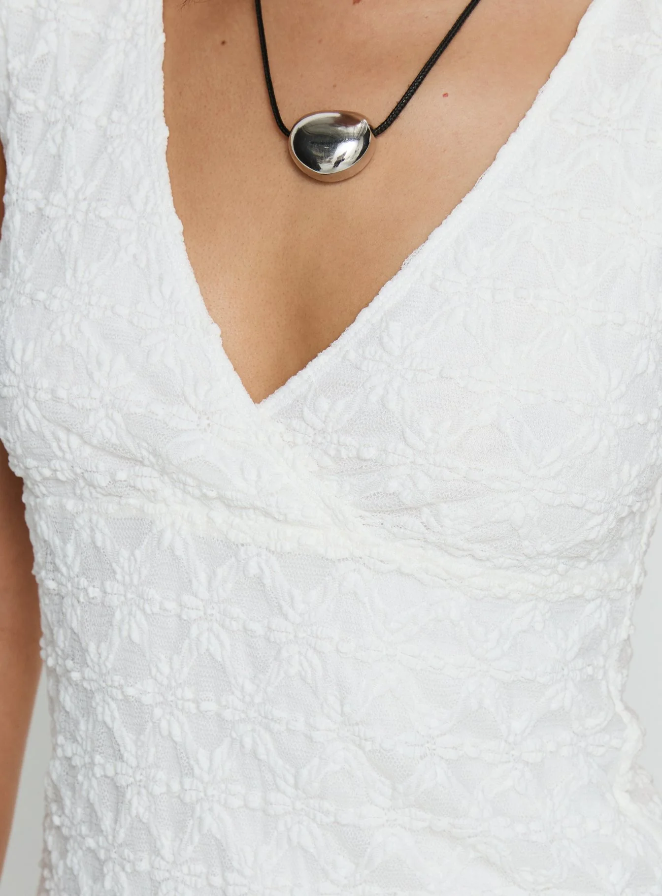 Kelie Textured Plunge Neck Top White - Image 6