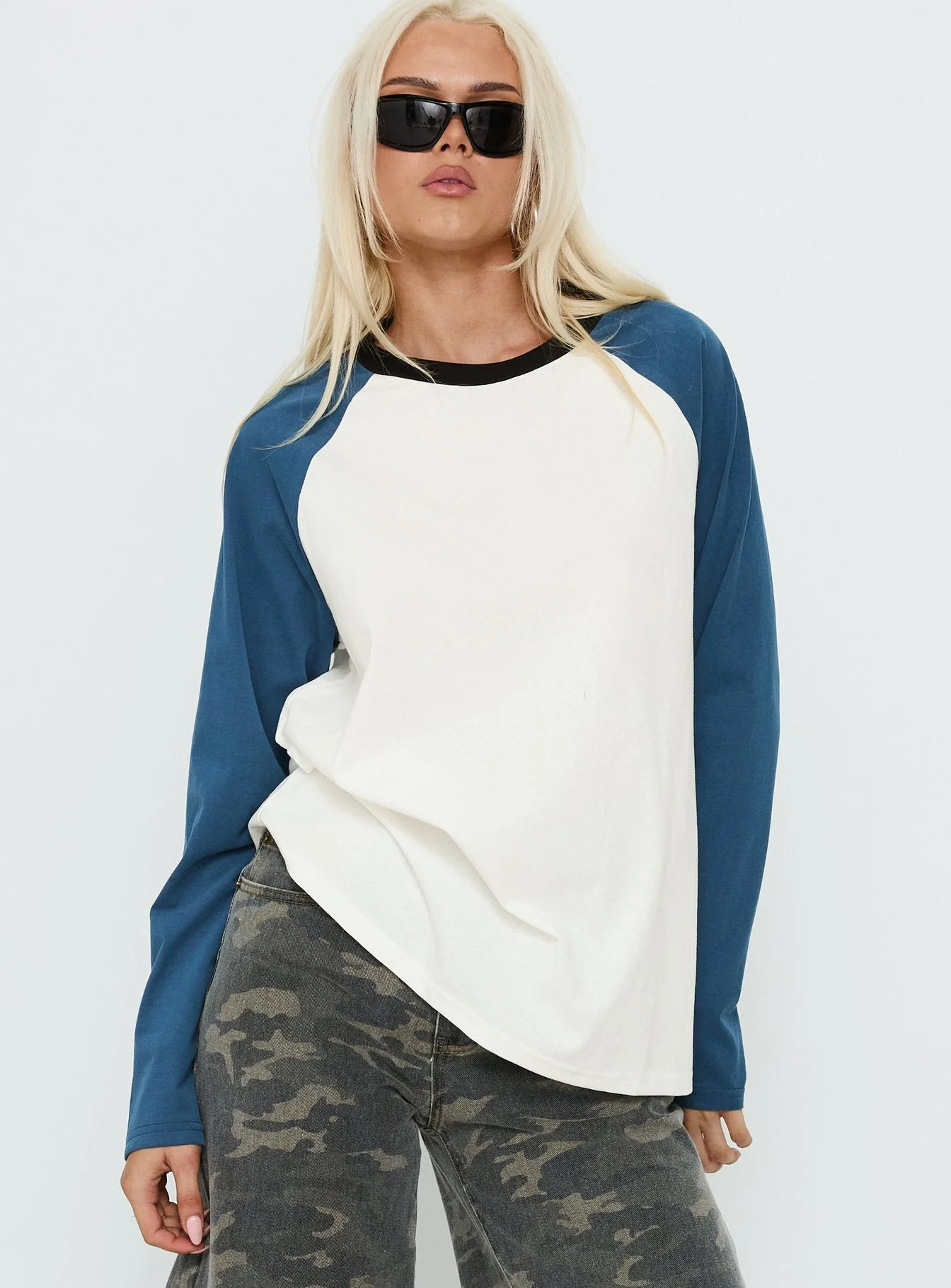 Kravitz Long Sleeve Baseball Raglan Top Blue - Image 2
