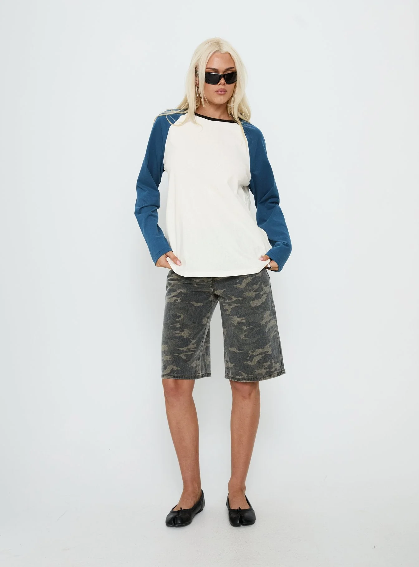 Kravitz Long Sleeve Baseball Raglan Top Blue - Image 3