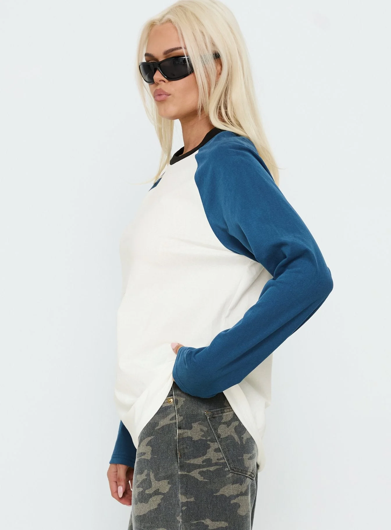 Kravitz Long Sleeve Baseball Raglan Top Blue - Image 4