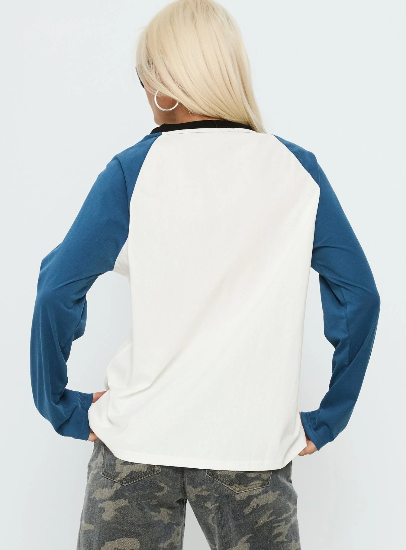 Kravitz Long Sleeve Baseball Raglan Top Blue - Image 5