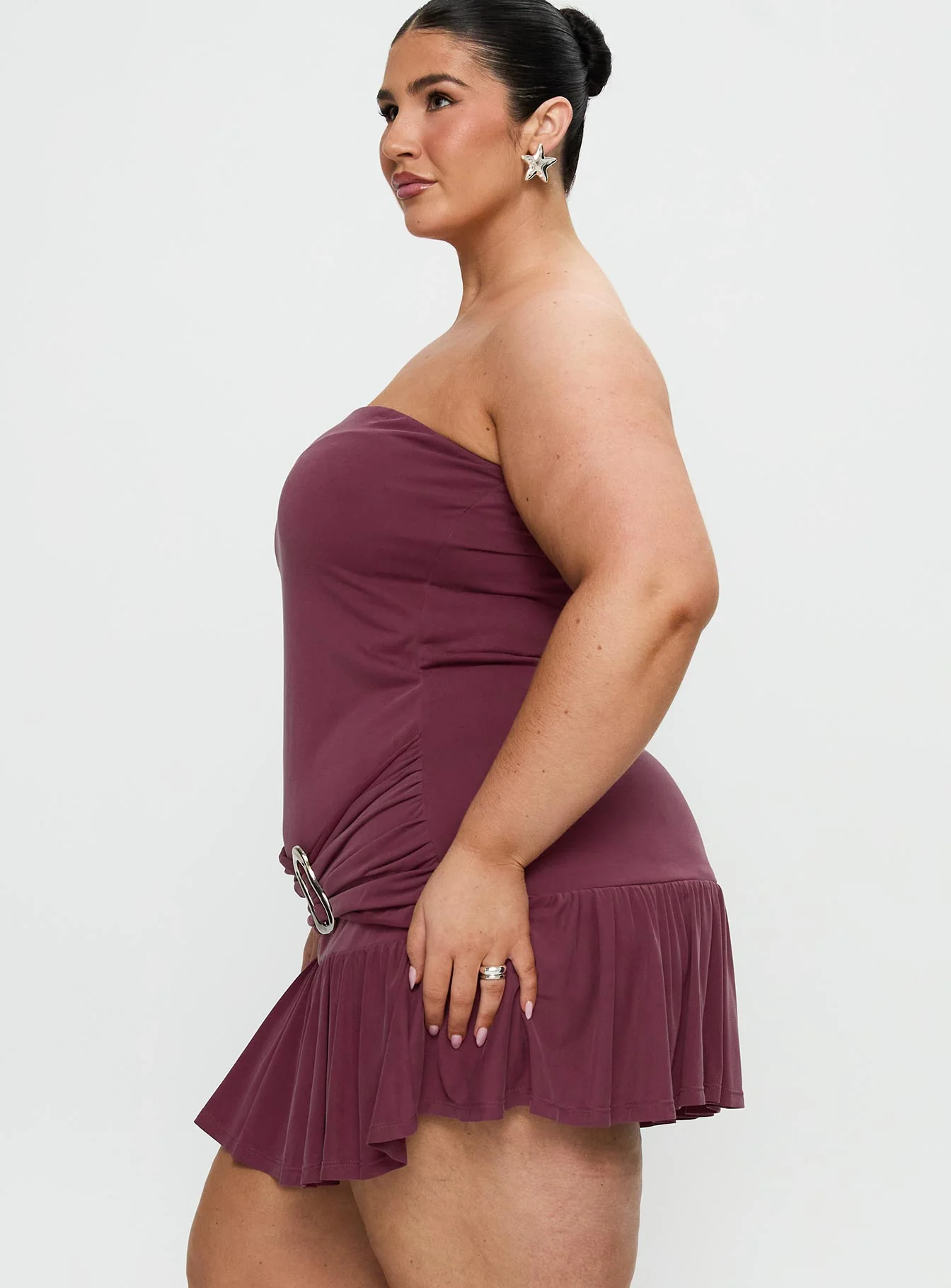 Love Lingers Strapless Mini Dress Burgundy Curve - Image 4