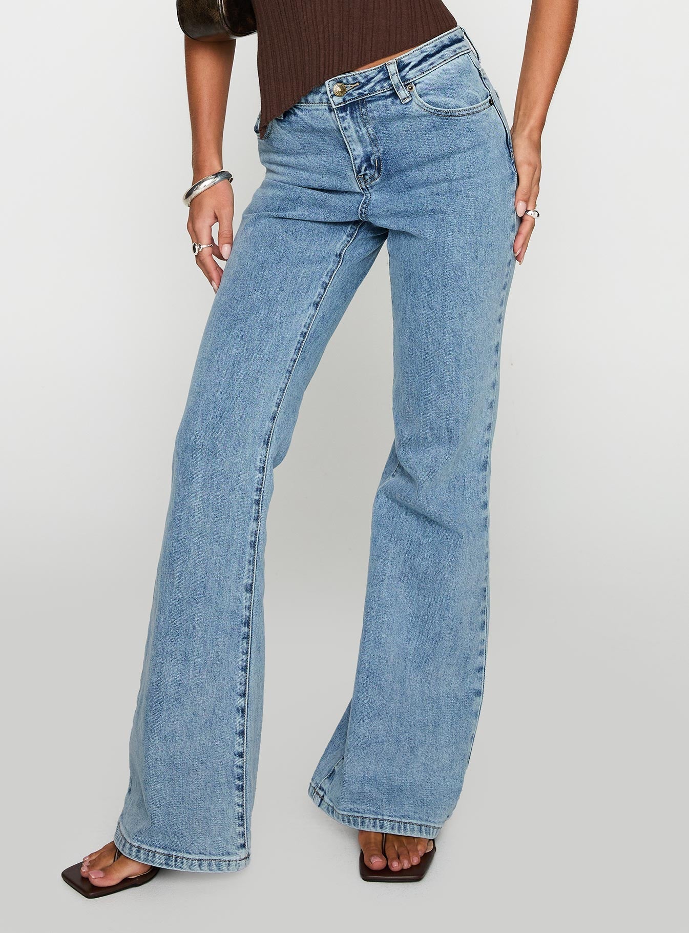 Magic Mirror Mid Rise Bootleg Jeans Ice Wash Tall - Image 2