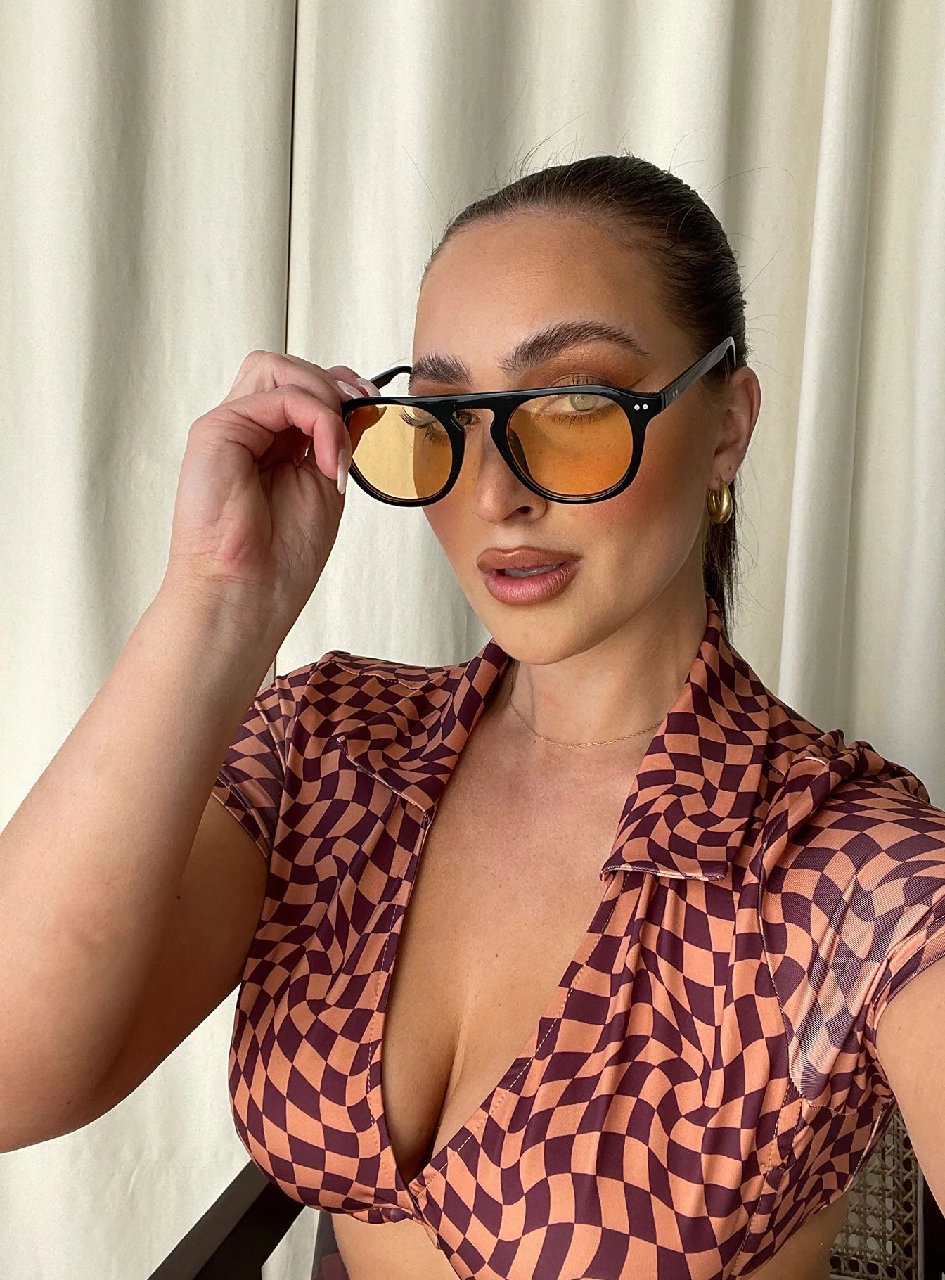 Matilda Sunglasses Black / Orange - Image 5