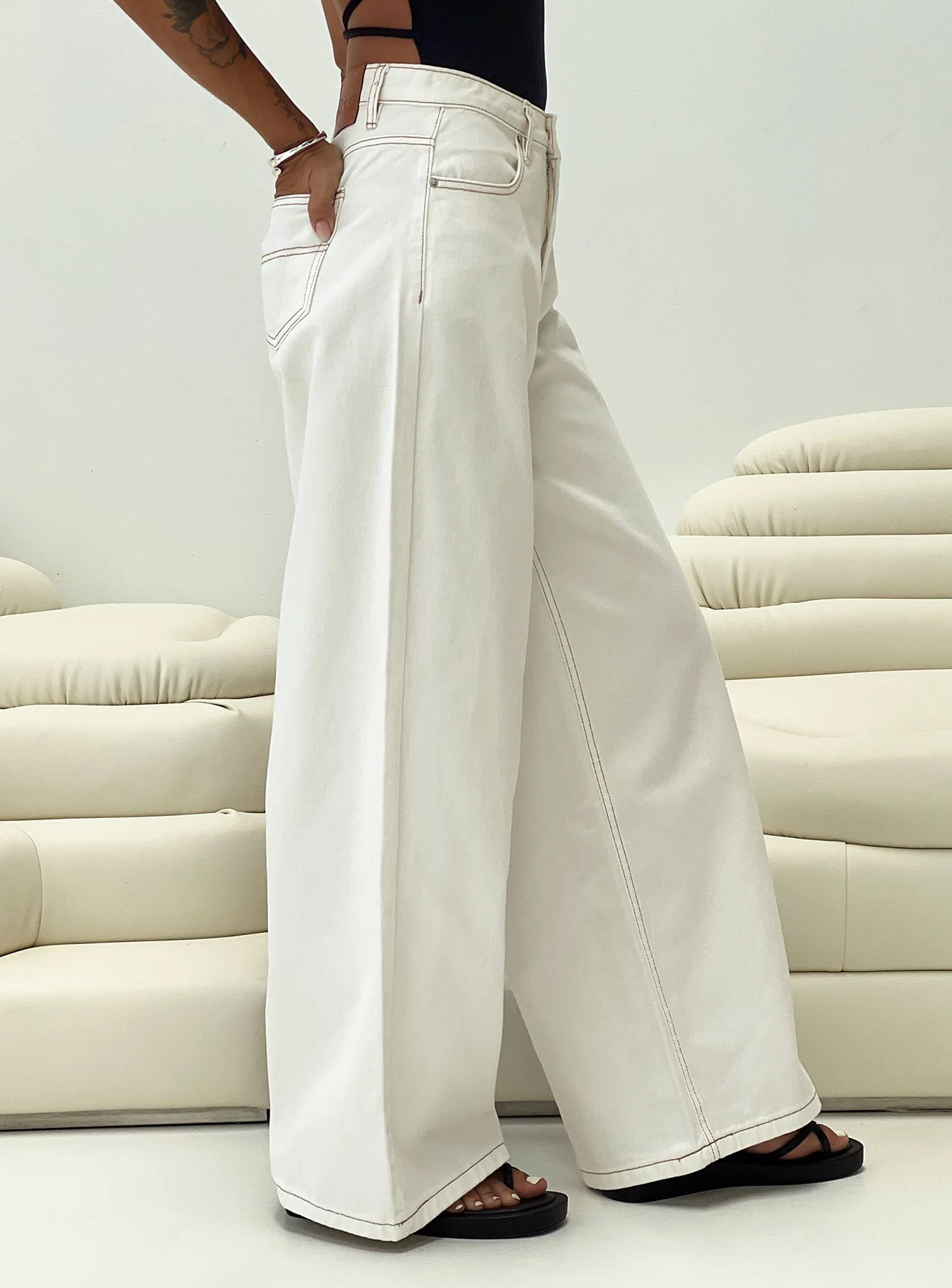 Naylor Mid Rise Wide Leg Jeans Cream - Image 7