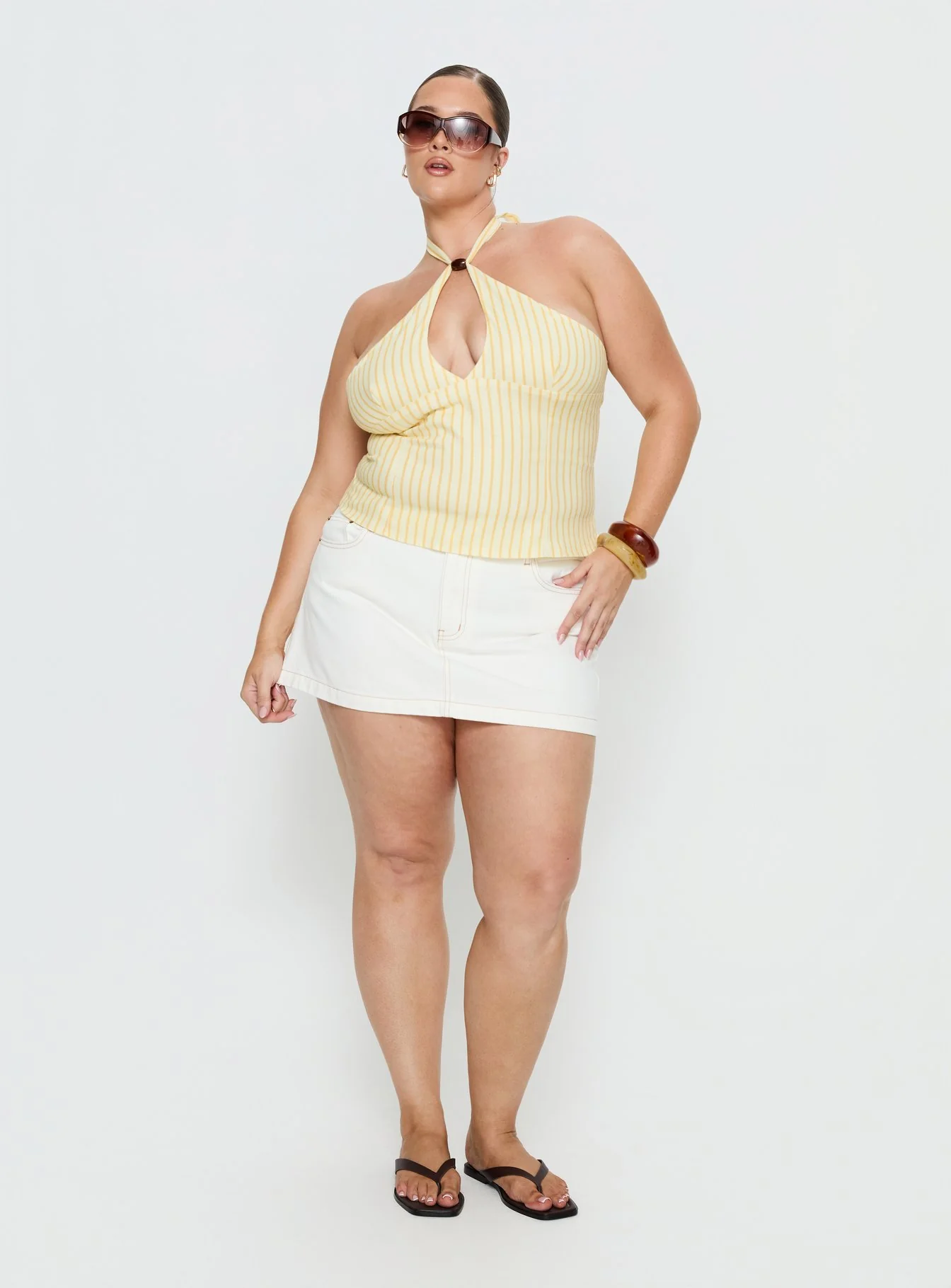 Nicolina Low Rise Denim Mini Skirt Ecru Curve - Image 3