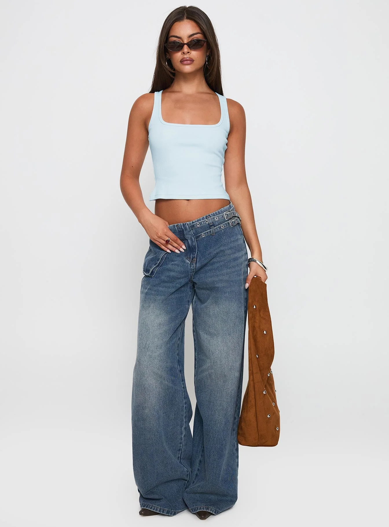 Paltrow Mid Rise Wide Leg Cargo Jeans Mid Blue Wash Petite - Image 2