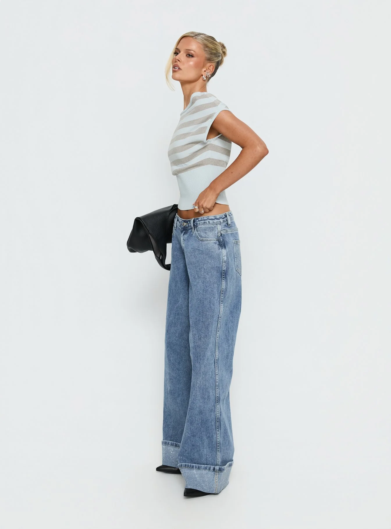 Ramos Diamante Low Rise Wide Leg Jeans Washed Mid Blue - Image 4