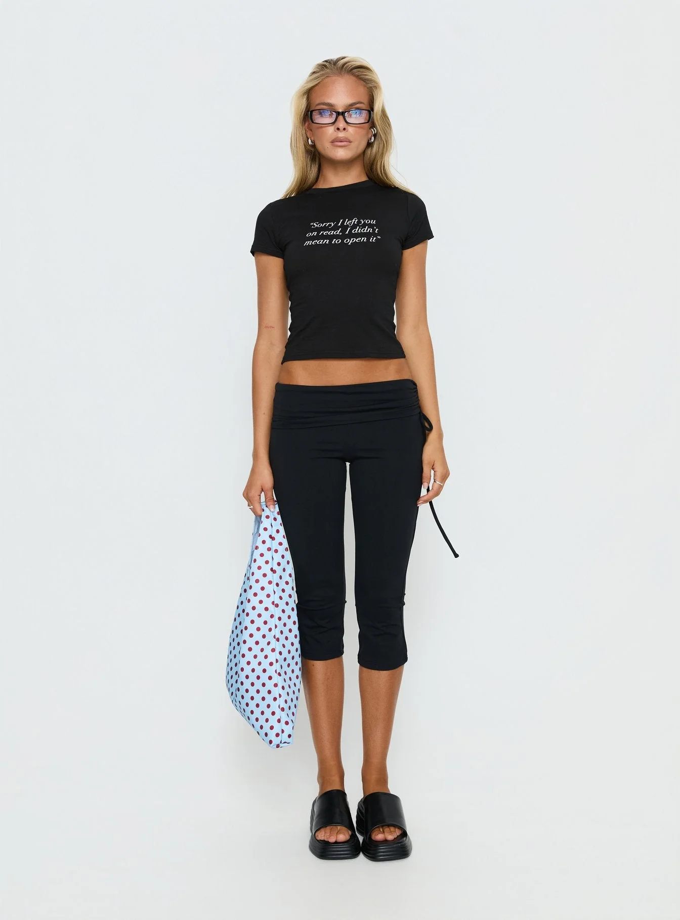Read Receipts Graphic Baby Tee Black - Image 7