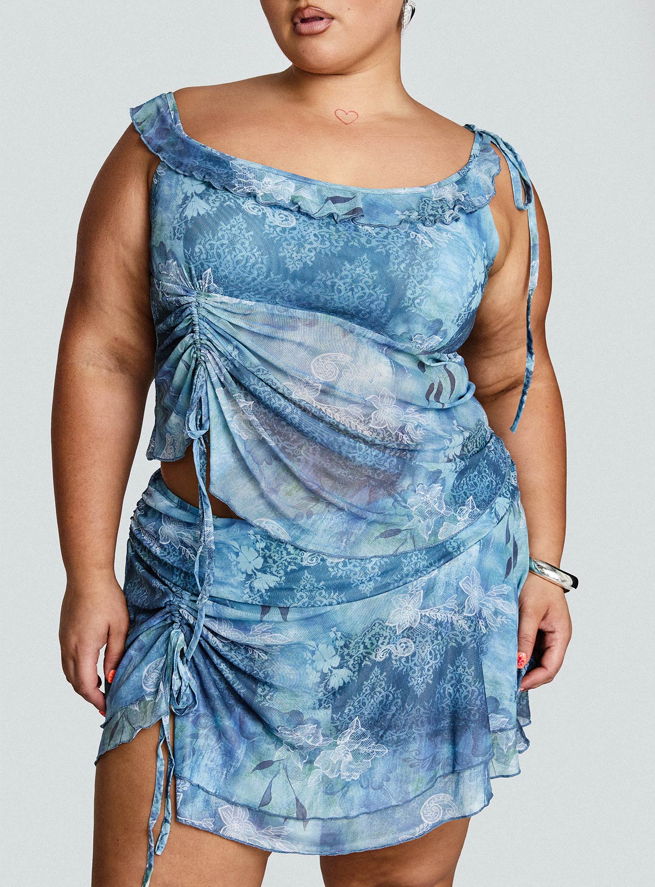 Rosee Off Shoulder Frill Top Blue Mutli Curve - Image 9