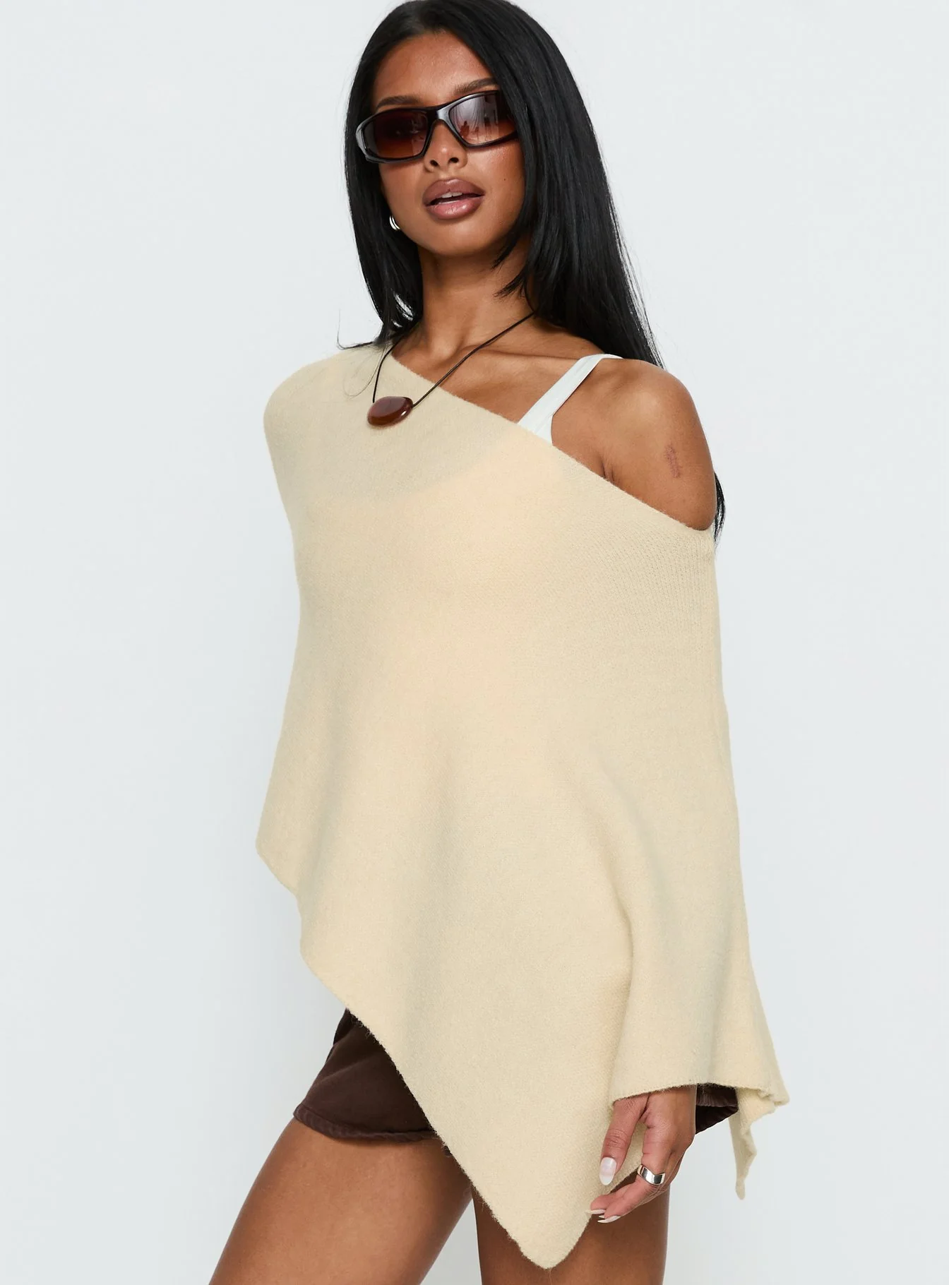 Rouse Off Shoulder Heavy Knit Poncho Cream - Image 4
