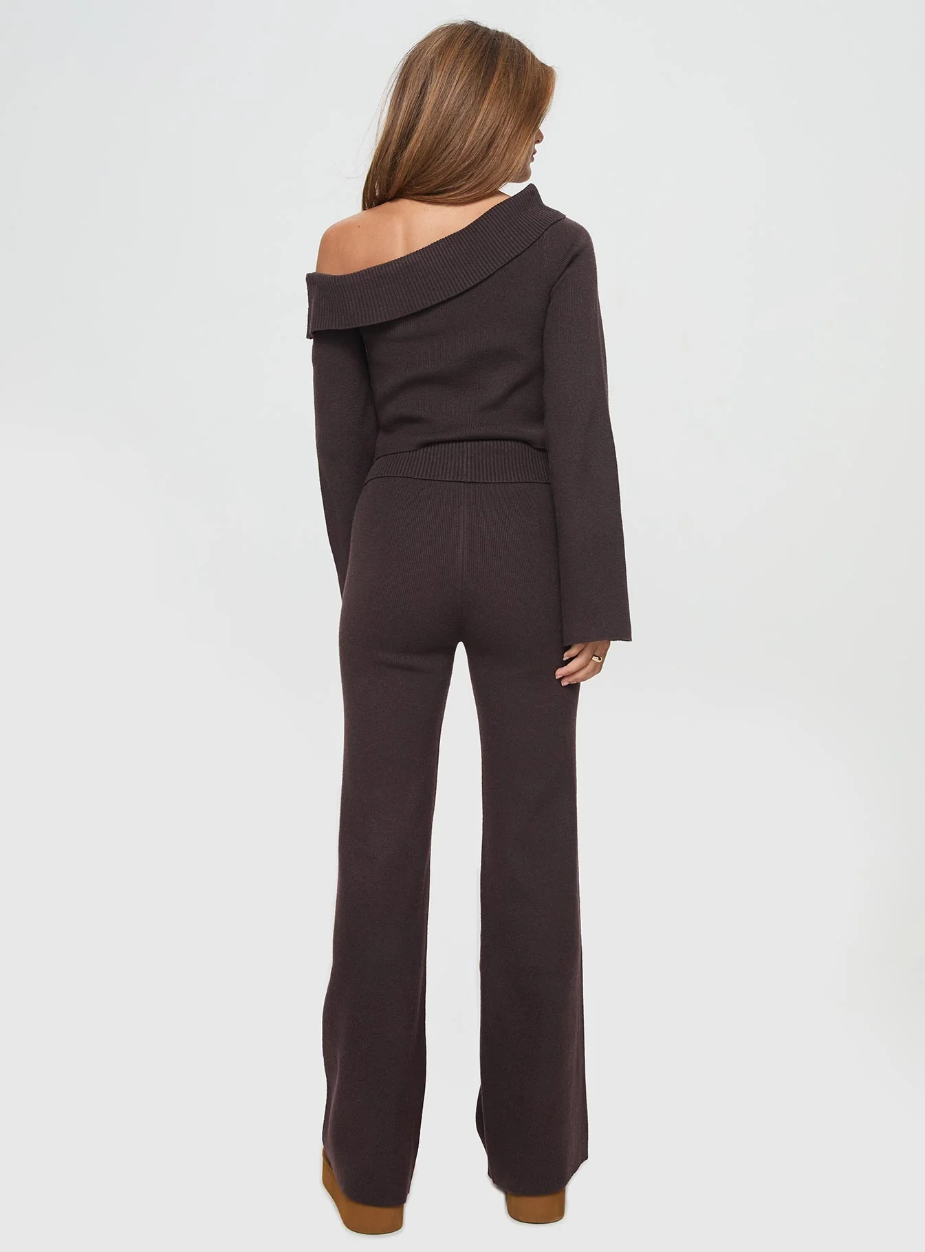 Sina Off The Shoulder Top Chocolate - Image 5