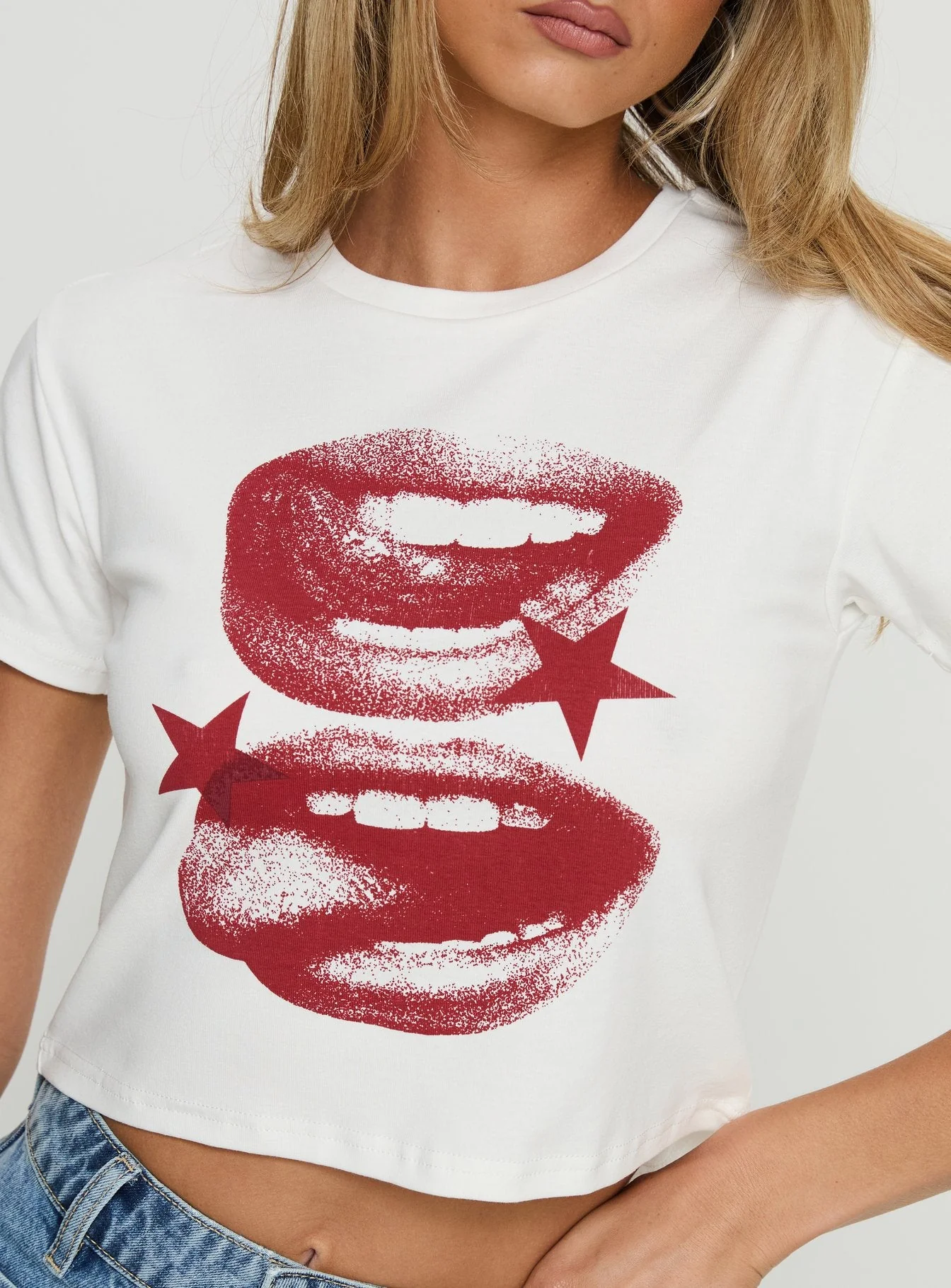 Starkissed Boxy Cropped Graphic Top White - Image 6