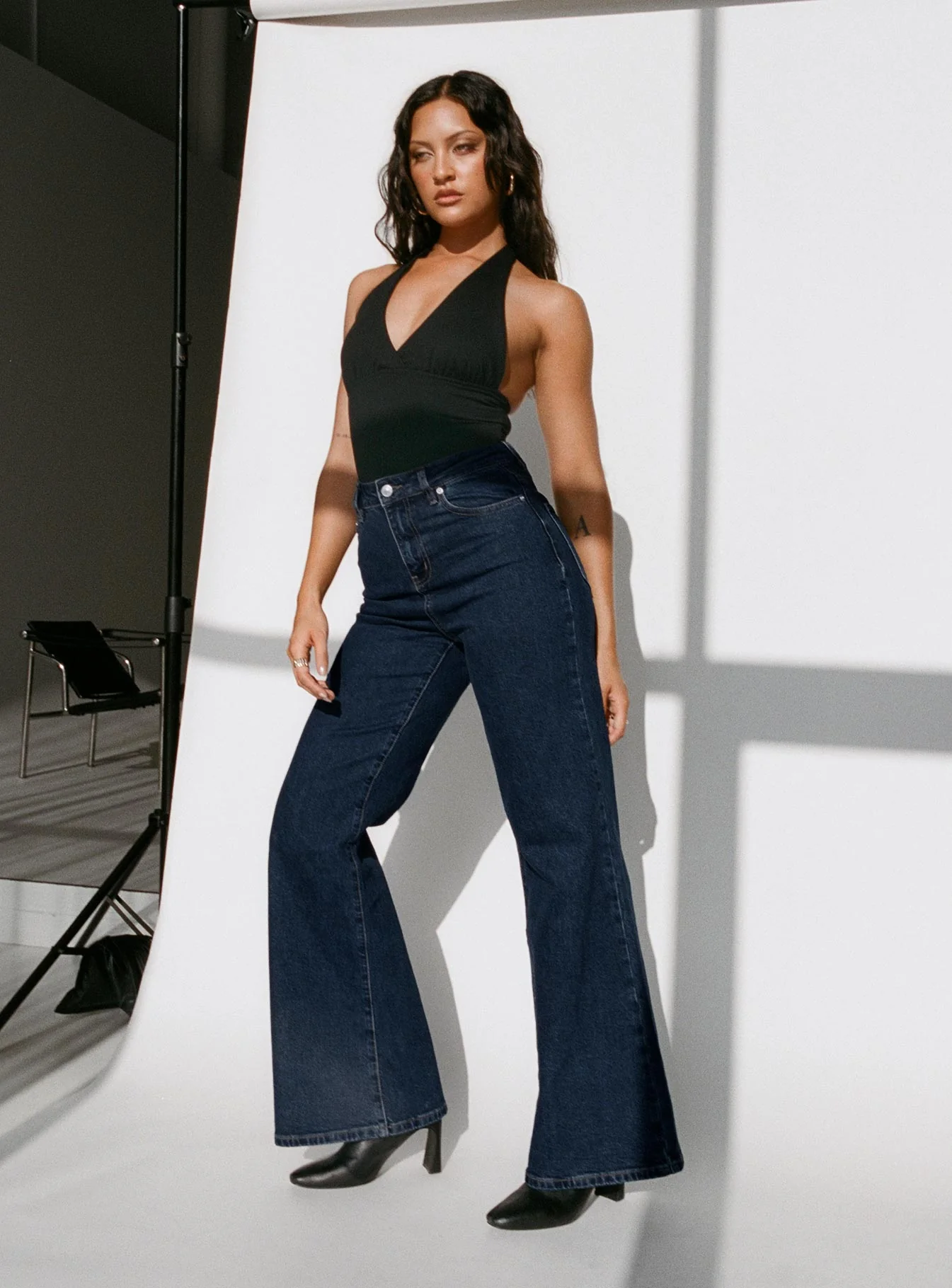 Thearlie High Rise Flared Jeans Dark Wash - Image 9