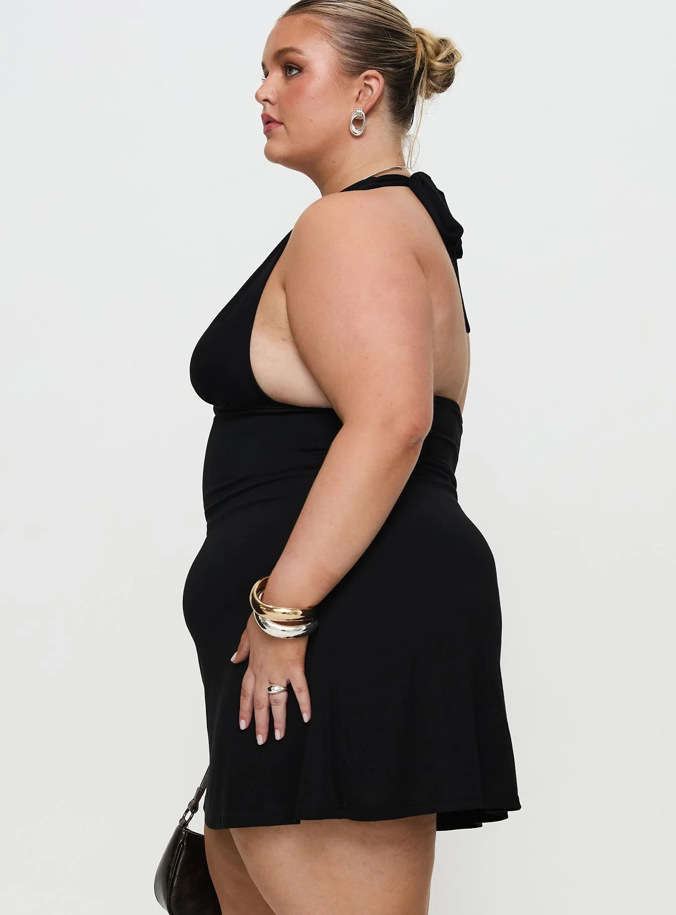 Tinisie Halter Mini Dress Black Curve - Image 4