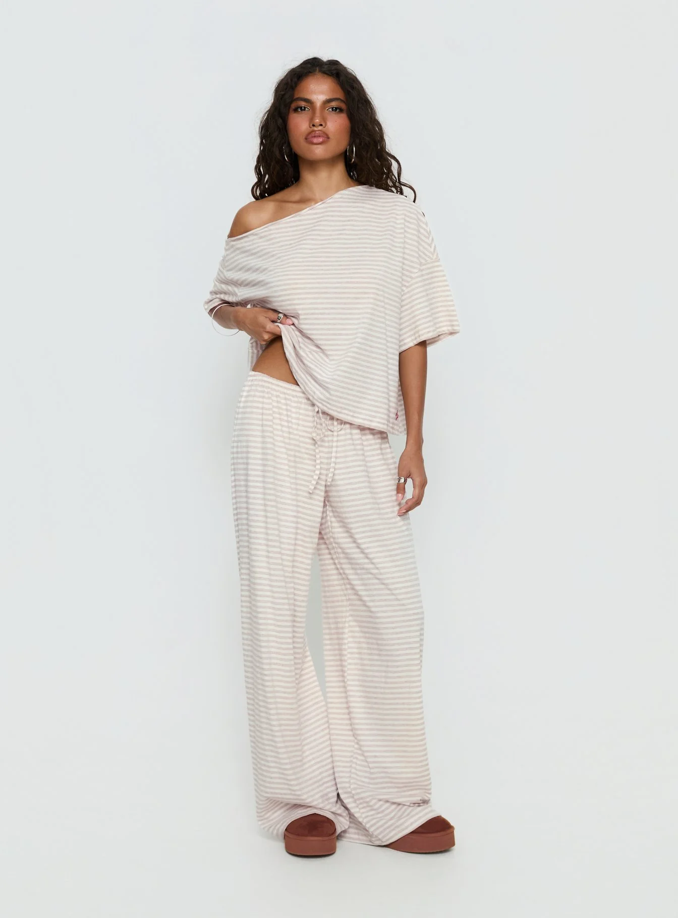 Tobie Off Shoulder Sleep Set Beige Stripe - Image 3
