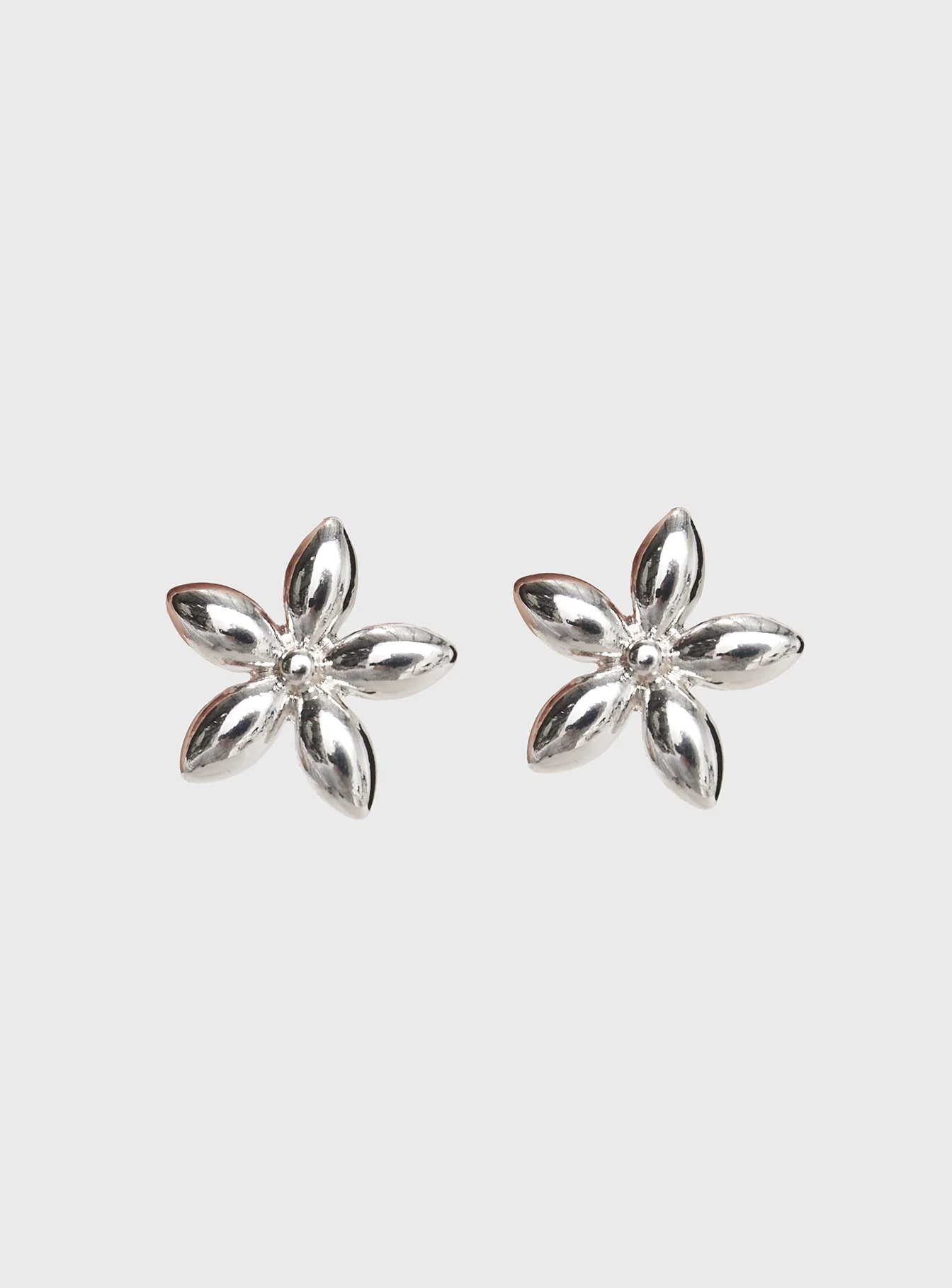 Torquil Earrings Silver - Image 2