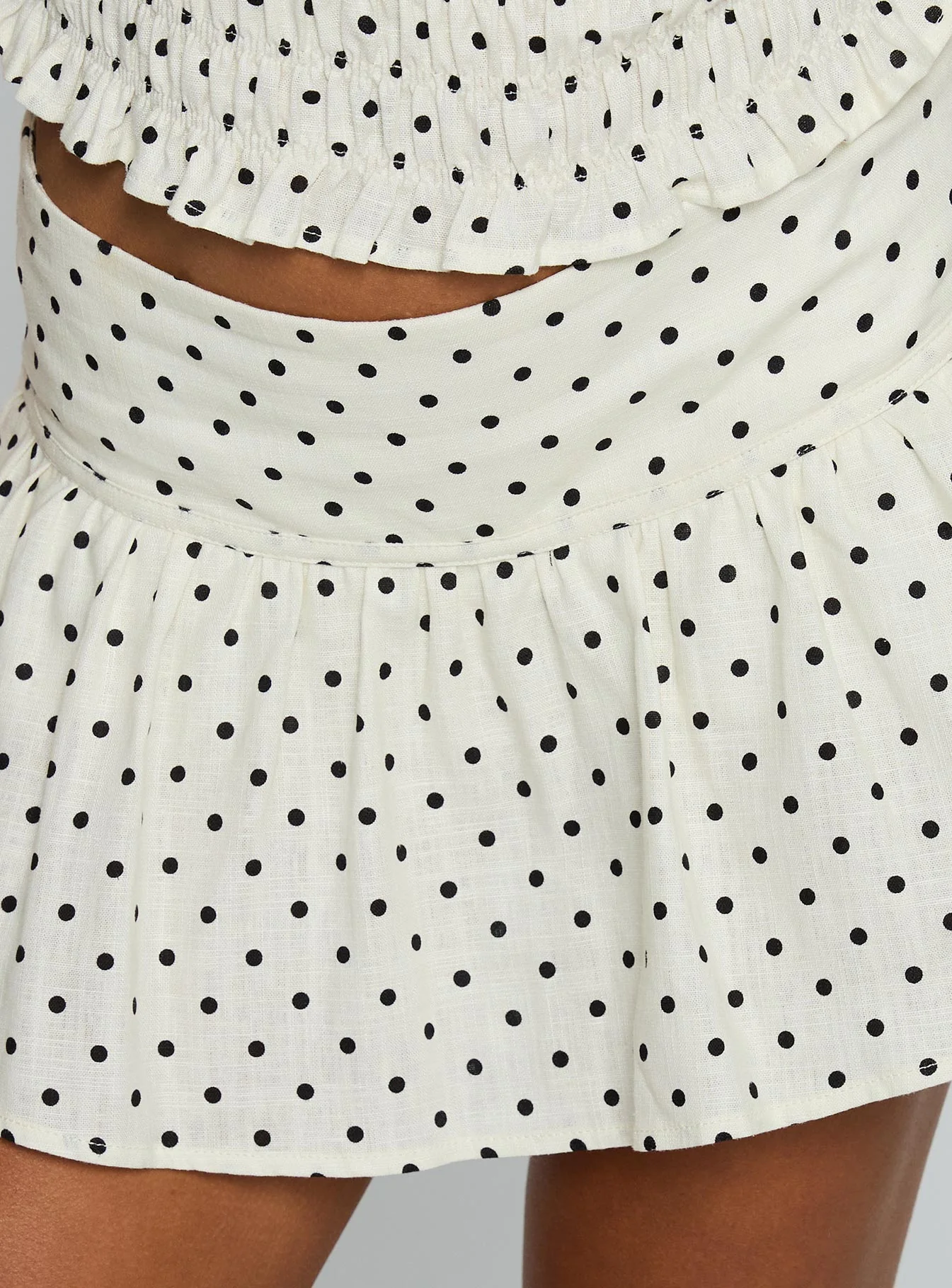 Tovie Frill Linen Blend Skort Cream Polka Dot - Image 6