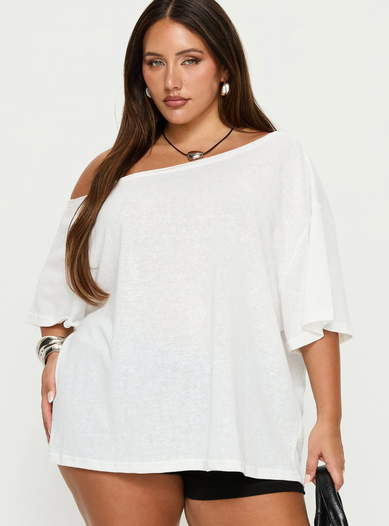 Winny Off Shoulder Tee White Curve - Image 2